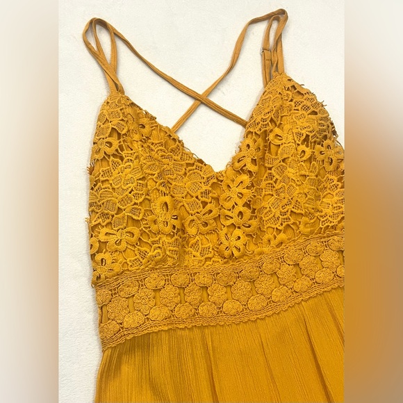 Maurices Yellow Solid Floral Crochet Lace Bodice Top V-Neck Midi Dress Large - Picture 2 of 16